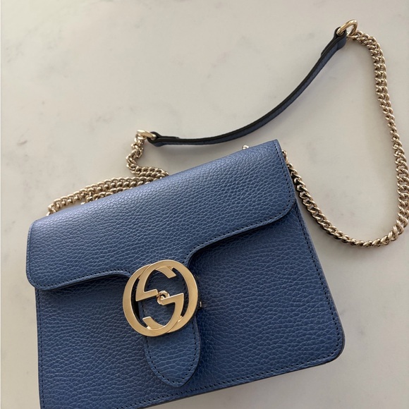 Gucci Royal Blue Crossbody Bag with Gold Hardware - Picture 4 of 10